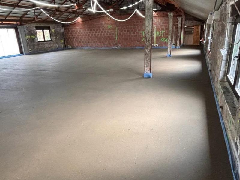 Réalisation - Chape de 300m²